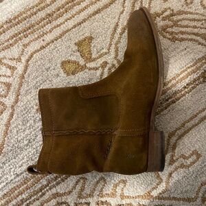 Frye Women's Brown Suede boots